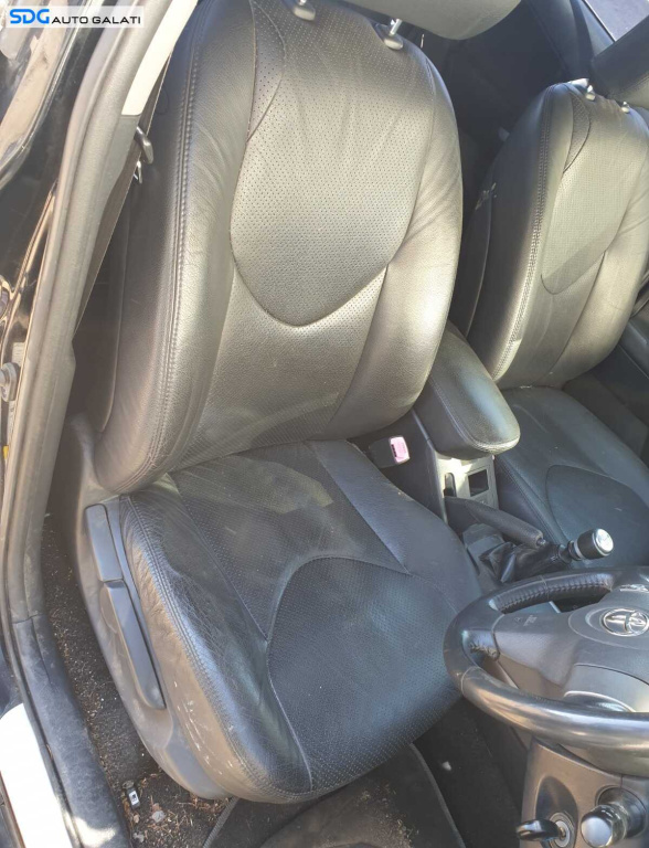 Scaun Dreapta Fata Pasager Piele Fara Incalzire Toyota Rav 4 XA30 2005 - 2013