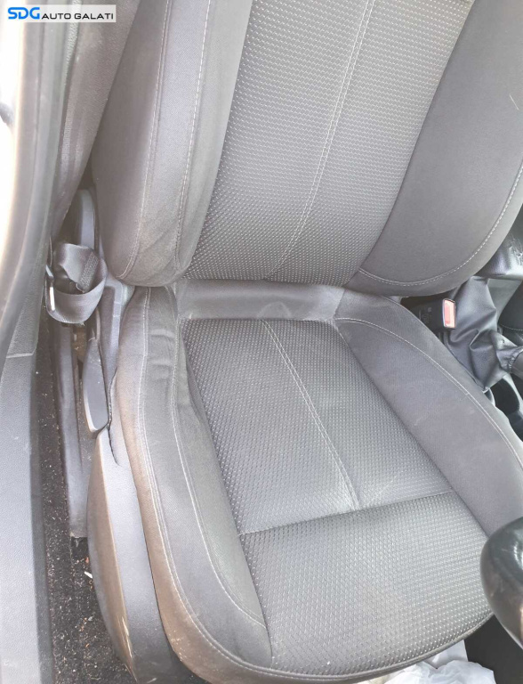 Scaun Dreapta Fata Pasager Textil Fara Incalzire Opel Astra J 2009 - 2015 [C3200]