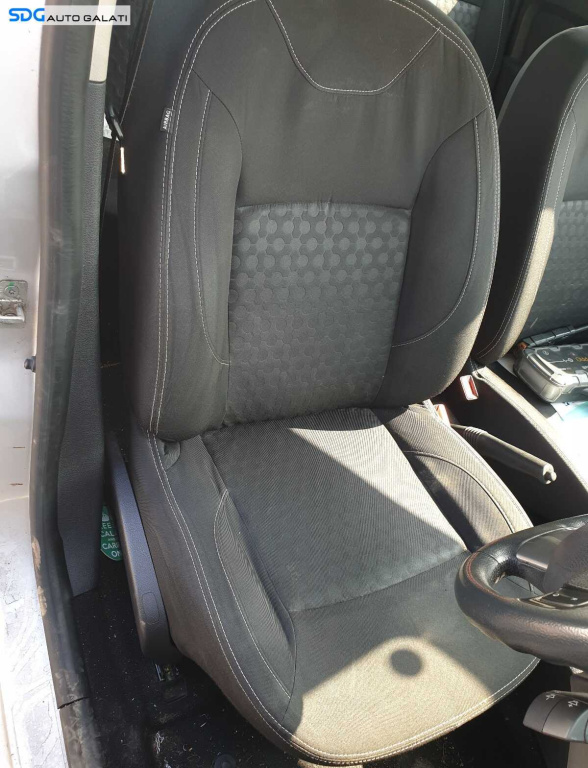 Scaun Dreapta Fata Pasager Textil Fara Incalzire Dacia Logan 2 2012 - 2016 [C4579]