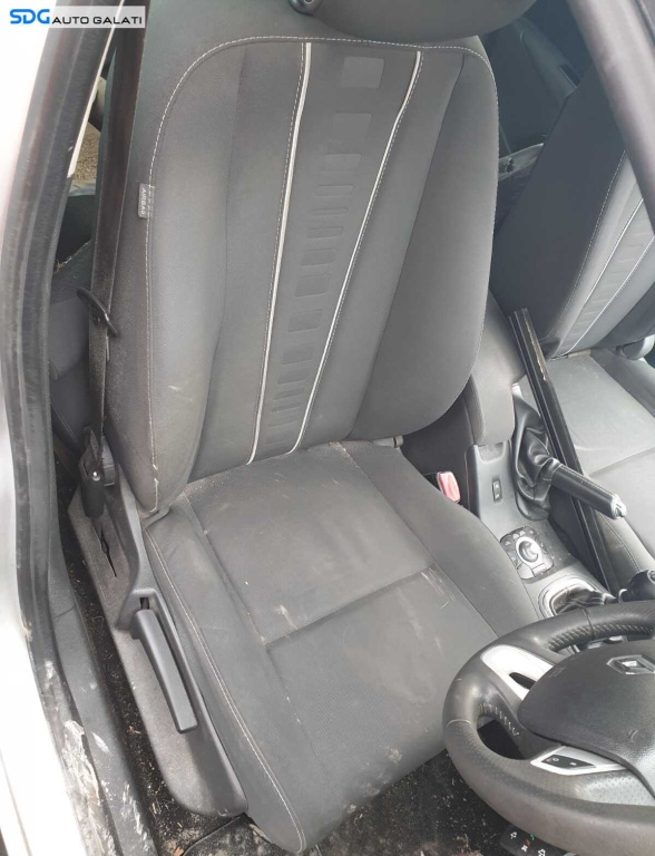 Scaun Dreapta Fata Pasager Textil Fara Incalzire Renault Megane 3 2008 - 2015 [C3356]