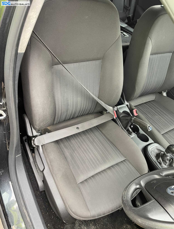 Scaun Dreapta Fata Pasager Textil Fara Incalzire Opel Astra J 2009 - 2015