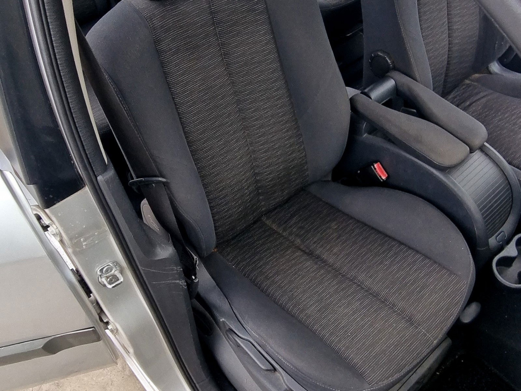 Scaun dreapta fata Renault Scenic 2 [Fabr 2003-2008] 1.5 DCI K9K734 76KW / 103CP