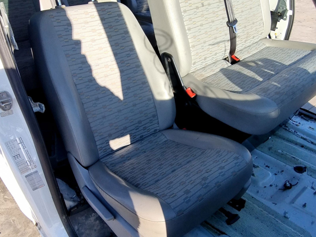 Scaun dreapta fata Volkswagen Transporter 5 (7HB, 7HJ) [Fabr 2004-2013] 2.0 TDI CAAC 103 KW / 140CP