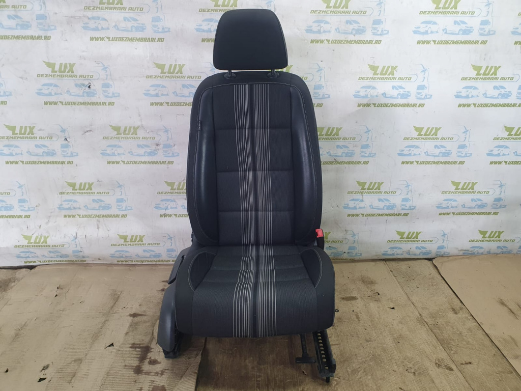 Scaun dreapta fata Volkswagen VW Golf 6 [2008 - 2015] 2.0 tdi CFH
