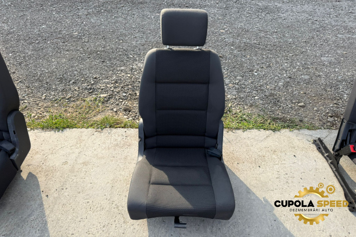 Scaun dreapta mijloc Volkswagen VW Touran [2003 - 2006]