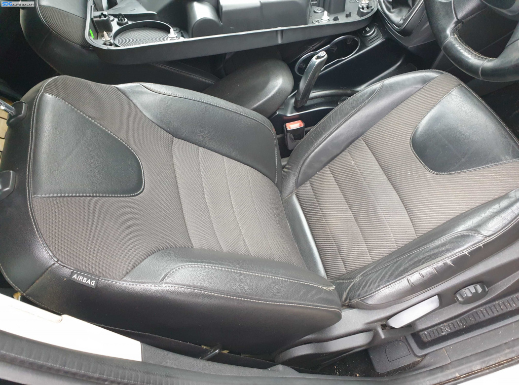 Scaun Dreapta Semi Piele Manual Ford Kuga 2 2012 - 2016 [K3708]