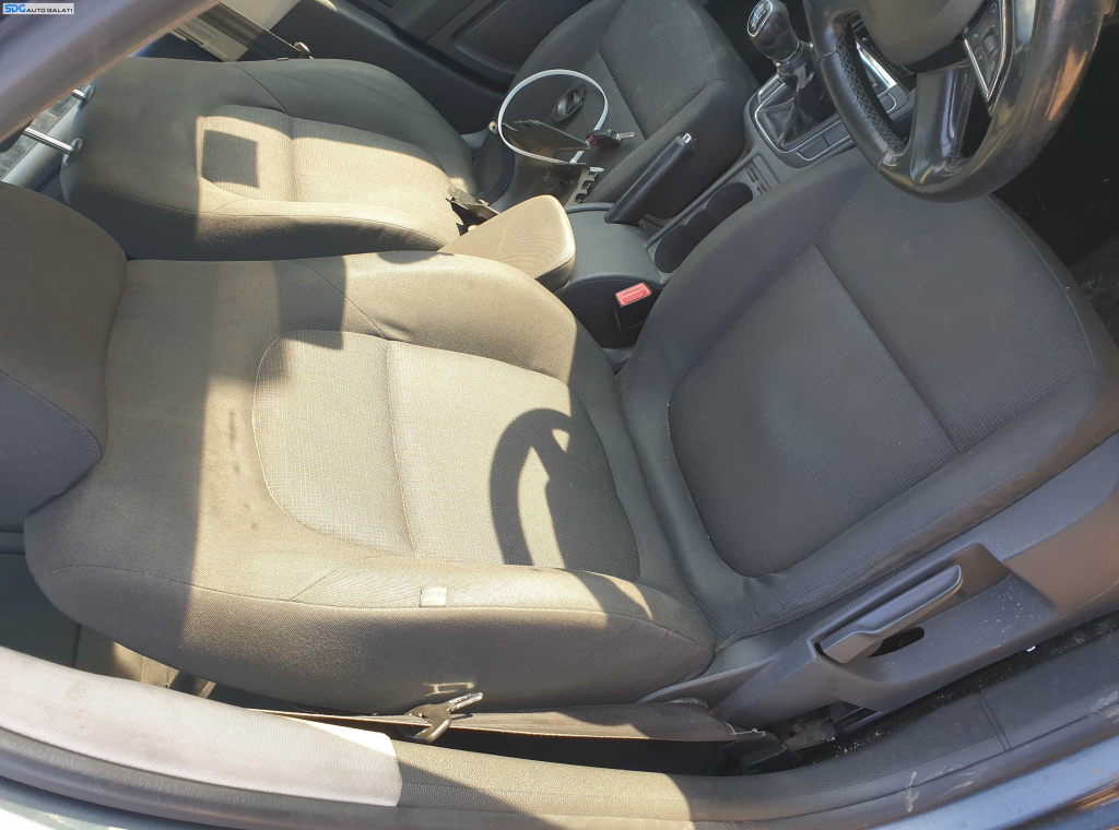 Scaun Dreapta Textil Manual Fara Incalzire Skoda Superb 2 2008 - 2015 [K4554] [K4555]