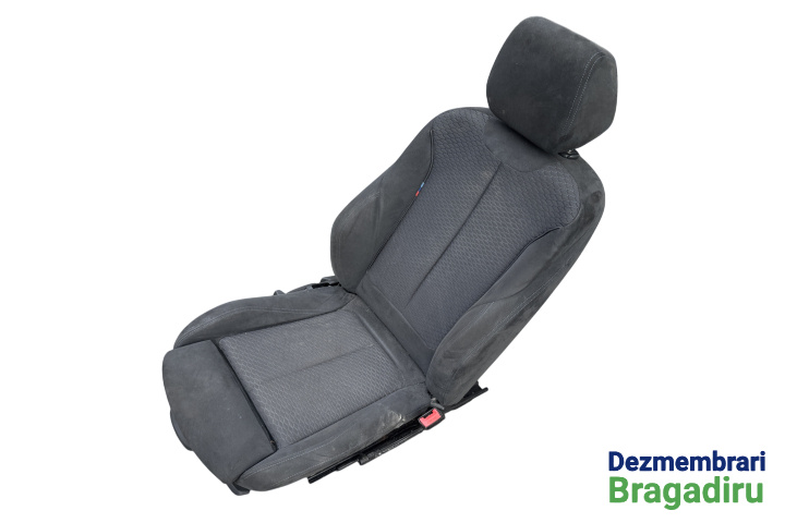Scaun fata dreapta BMW Seria 1 F20/F21 [2011 - 2015] Hatchback 5-usi 120d MT (184 hp) Pachet M Cod motor: N47D20C