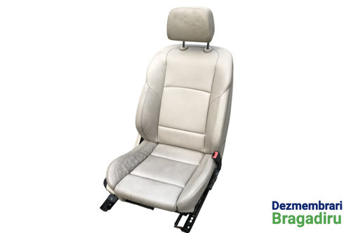 Scaun fata dreapta BMW Seria 5 F11 [2009 - 2013] Touring wagon 520 d Steptronic (184 hp) Cod motor: ...