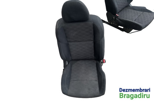 Scaun fata dreapta Nissan Qashqai 2 J11 [2013 - 2020] Crossover 1.5 dCi MT (110 hp)
