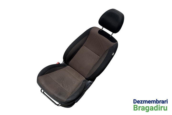 Scaun fata stanga Hyundai i20 2 (GB) [2014 - 2020] Hatchback - 5 usi 1.2 MT (84 hp) Cod motor: G4LA-6
