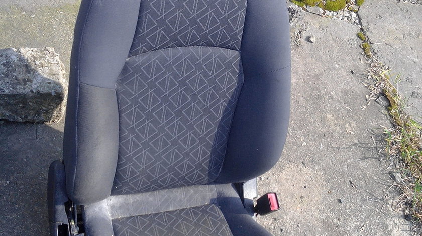 Scaun pasager + bancheta Mercedes C Class W203