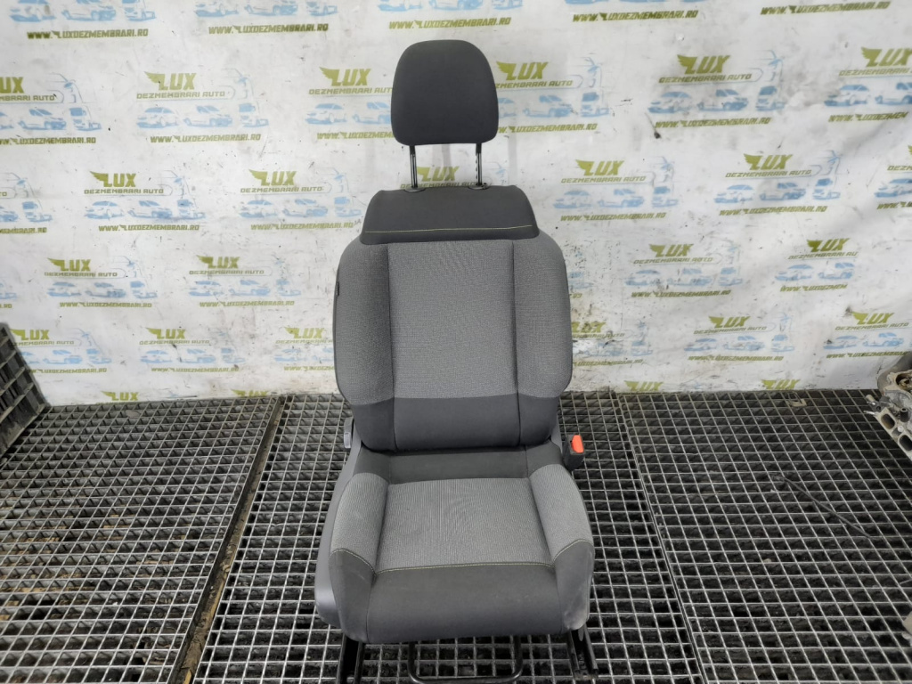 Scaun pasager Citroen C3 3 [2016 - 2020] 1.2 benzina HM05