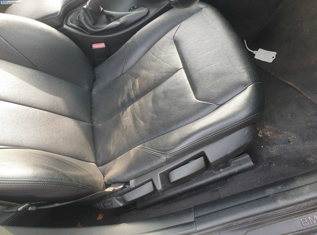 Scaun Piele cu Incalzire Dreapta Fata Pasager Manual BMW Seria 3 F30 2011 - 2019 [K0362]