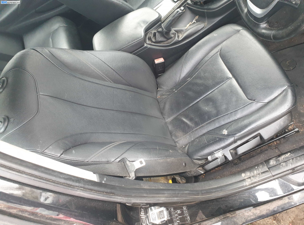 Scaun Piele cu Incalzire Dreapta Fata Pasager Manual BMW Seria 3 F30 2011 - 2019 [K0302]