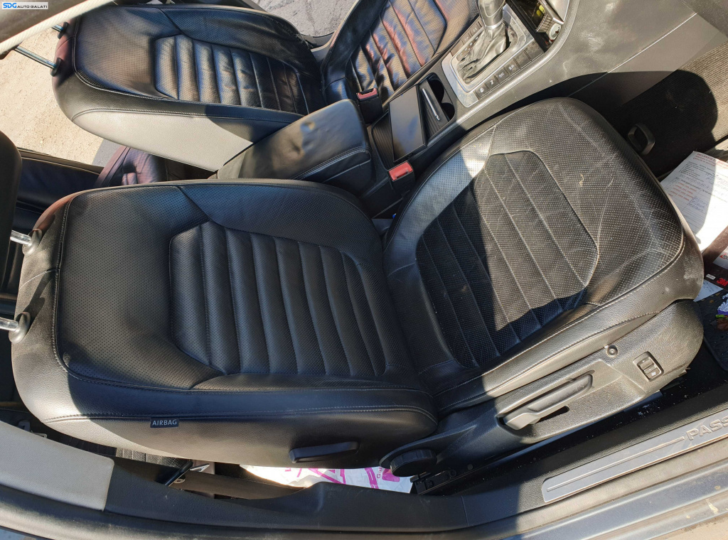 Scaun Piele Dreapta Fata Pasager cu Incalzire si Ventilatie Volkswagen Passat B7 2010 - 2015 [K2105]