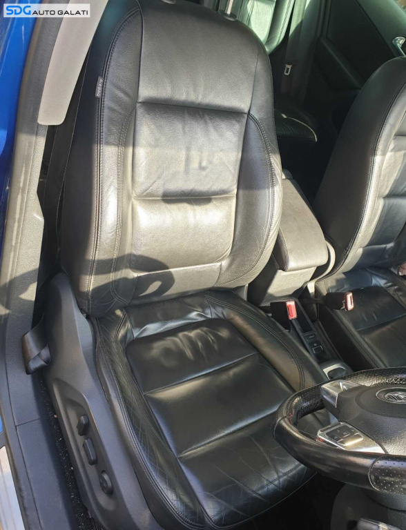 Scaun Piele Reglaj Electric Dreapta Fata Volkswagen Tiguan 2007 - 2015 [C9065]