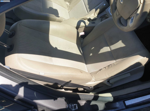 Scaun Semi Piele Crem Textil Fara Incalzire Dreapta Fata Pasager Manual Renault Megane 3 2008 - 2016...
