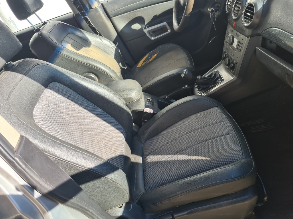 Scaun semipiele fata dreapta pasager Opel Antara