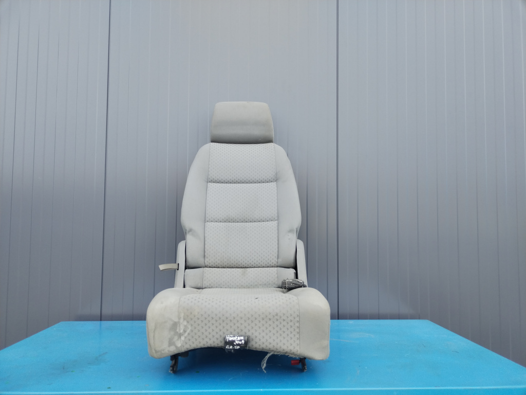 Scaun spate Volkswagen Touran (2003-2006) 1.9 Motorina 2004, DREAPTA SPATE