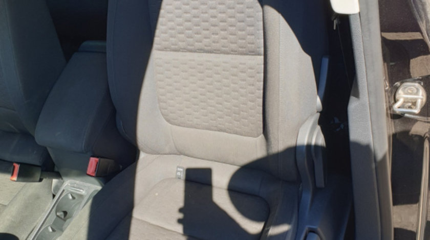 Scaun Stanga Fata Sofer Textil Fara Incalzire Volkswagen Tiguan 2008 - 2015