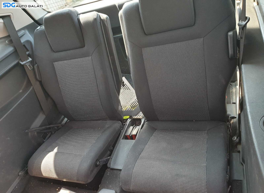 Scaun Stanga Spate Rândul 3 Textil Fara Incalzire Opel Zafira B 2005 - 2011 [C8369]
