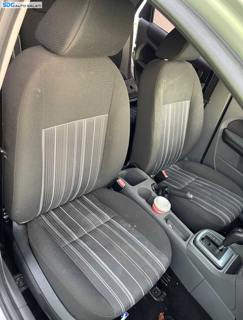 Scaun Textil Dreapta Fata Pasager Fara Incalzire Ford Focus 2 2004 - 2010