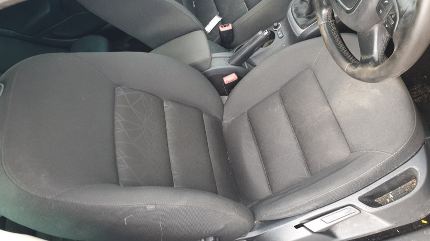 Scaun Textil Fara Incalzire Dreapta Fata Pasager Skoda Octavia 2 2004 - 2013