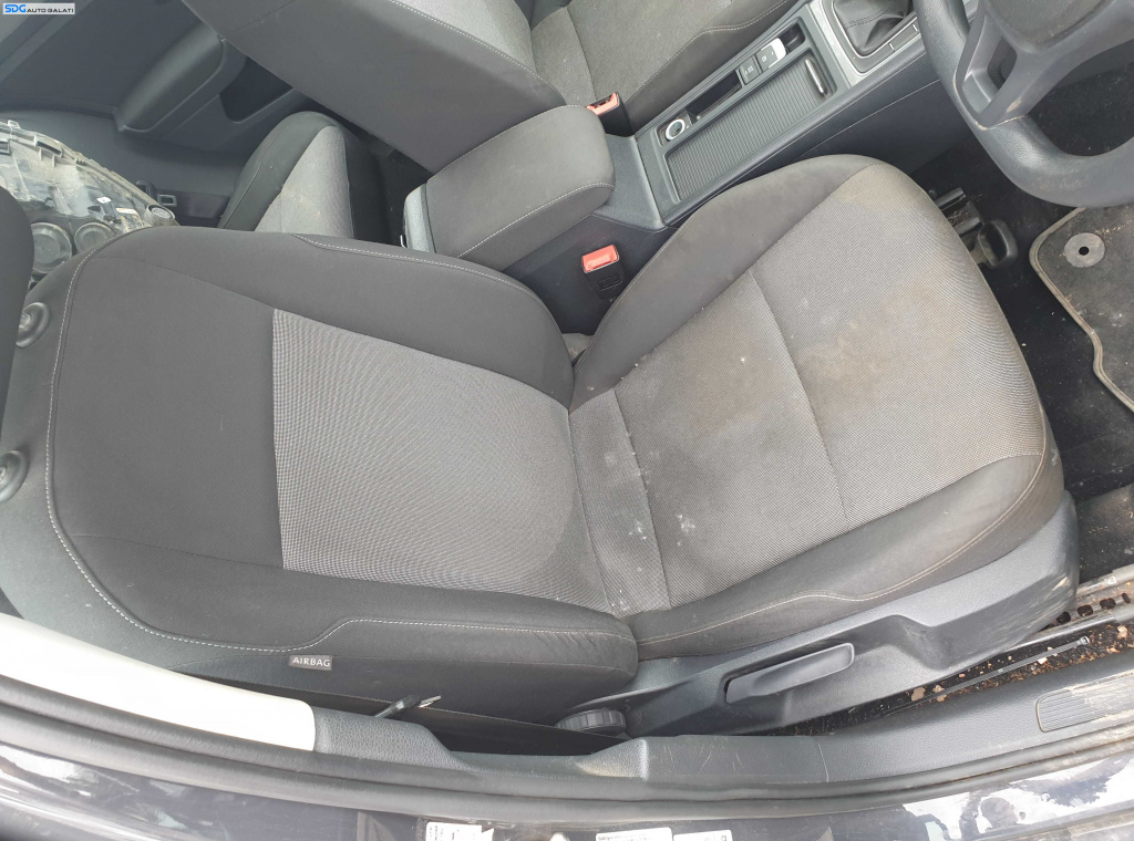Scaun Textil Fara Incalzire Dreapta Fata Volkswagen Golf 7 2013 - 2020 [K5292] [K5294]