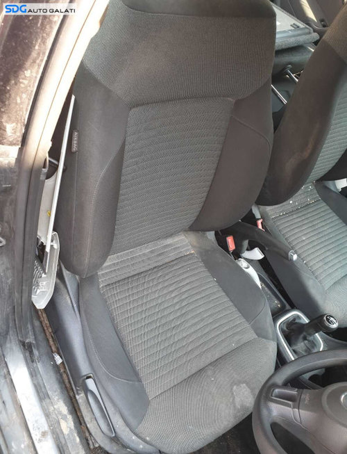 Scaun Textil Fara Incalzire Dreapta Fata Volkswagen Polo 6R 2009 - 2016 [1454]