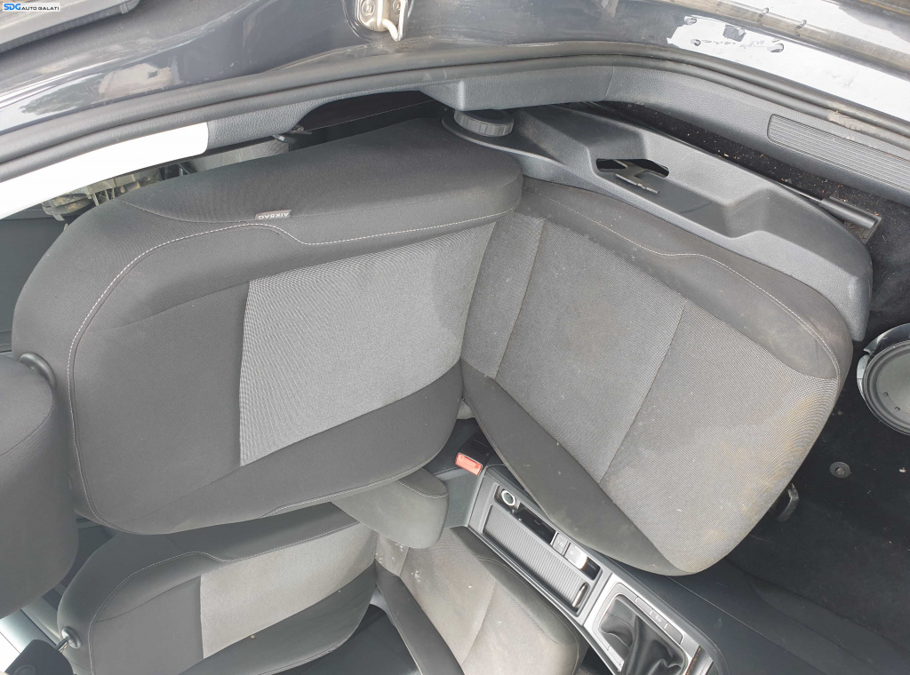 Scaun Textil Fara Incalzire Stanga Fata cu Defect Sofer Volkswagen Golf 7 2013 - 2020 [K5292] [K5293]