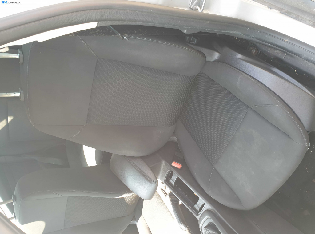 Scaun Textil Fara Incalzire Stanga Fata Manual Fara Reglaj Inaltime Ford Focus 3 2010 - 2018 [K5962] [K5964]