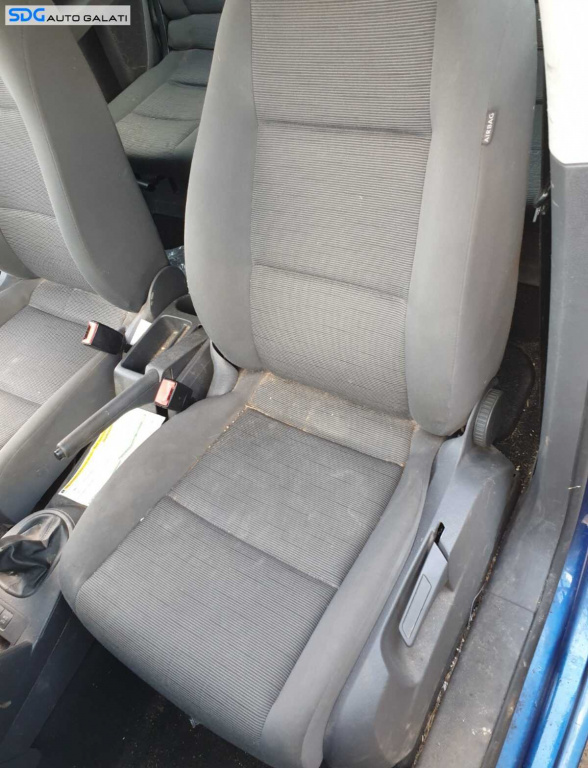 Scaun Textil Fara Incalzire Stanga Fata Volkswagen Touran 2003 - 2010 [C9119]