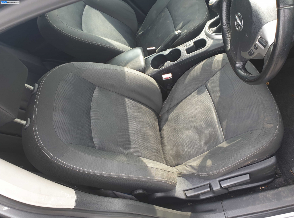 Scaun Textil Manual Fara Incalzire Dreapta Fata Nissan Qashqai J10 2007 - 2013 [K6635] [K6636]