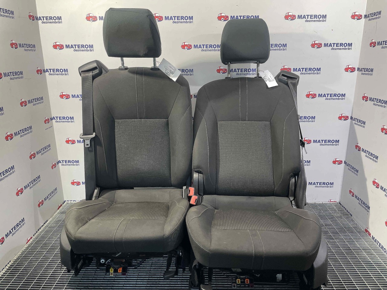 SCAUNE AUTO FORD B-MAX B-MAX - - (2012 2017)