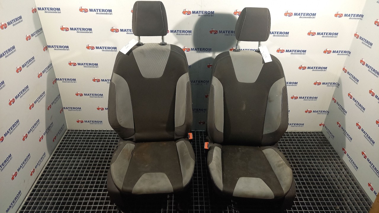 SCAUNE AUTO FORD FOCUS - - (2011 2014)