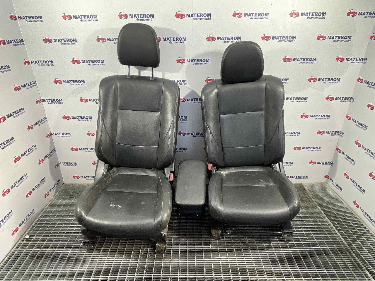 SCAUNE AUTO MITSUBISHI OUTLANDER - - (2012 2016)