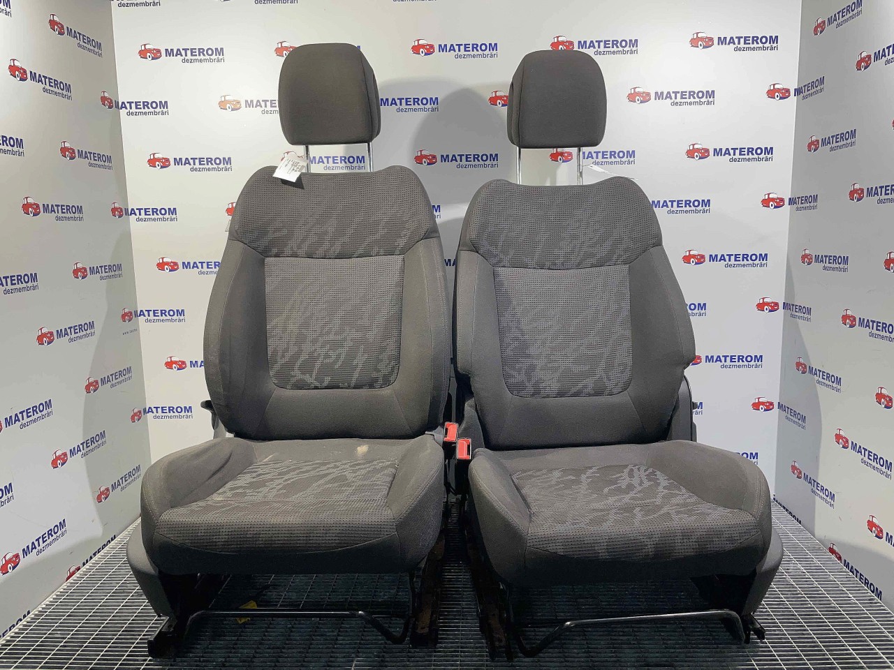 SCAUNE AUTO PEUGEOT 3008 3008 - - (2008 2013)