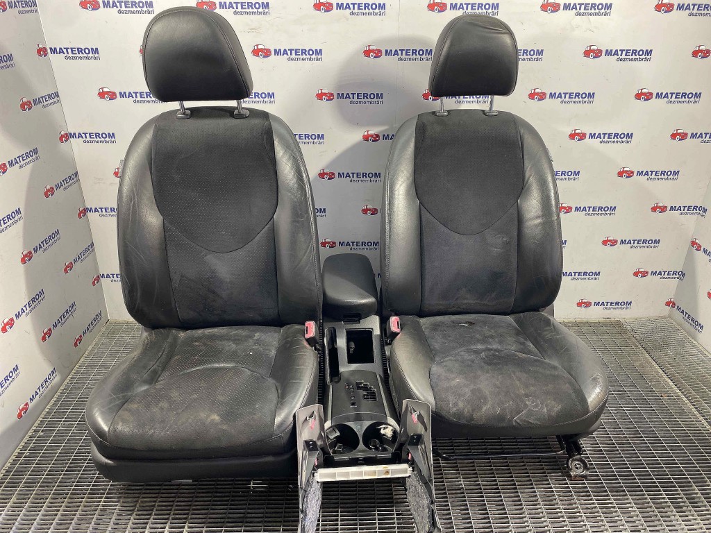SCAUNE AUTO TOYOTA RAV4 - - (2010 2012)
