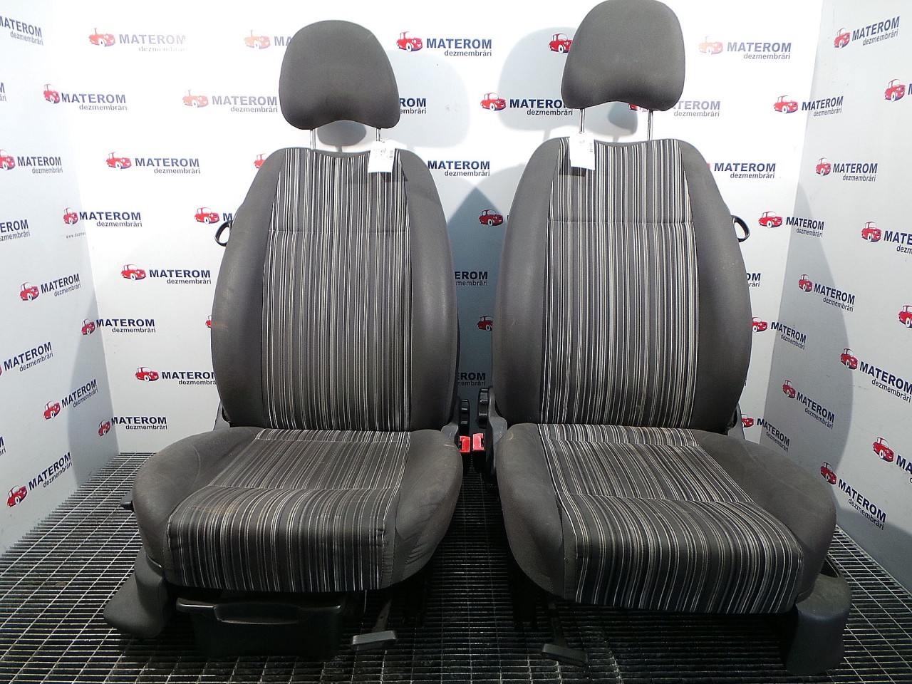 SCAUNE AUTO VW FOX - - (2005 2011)