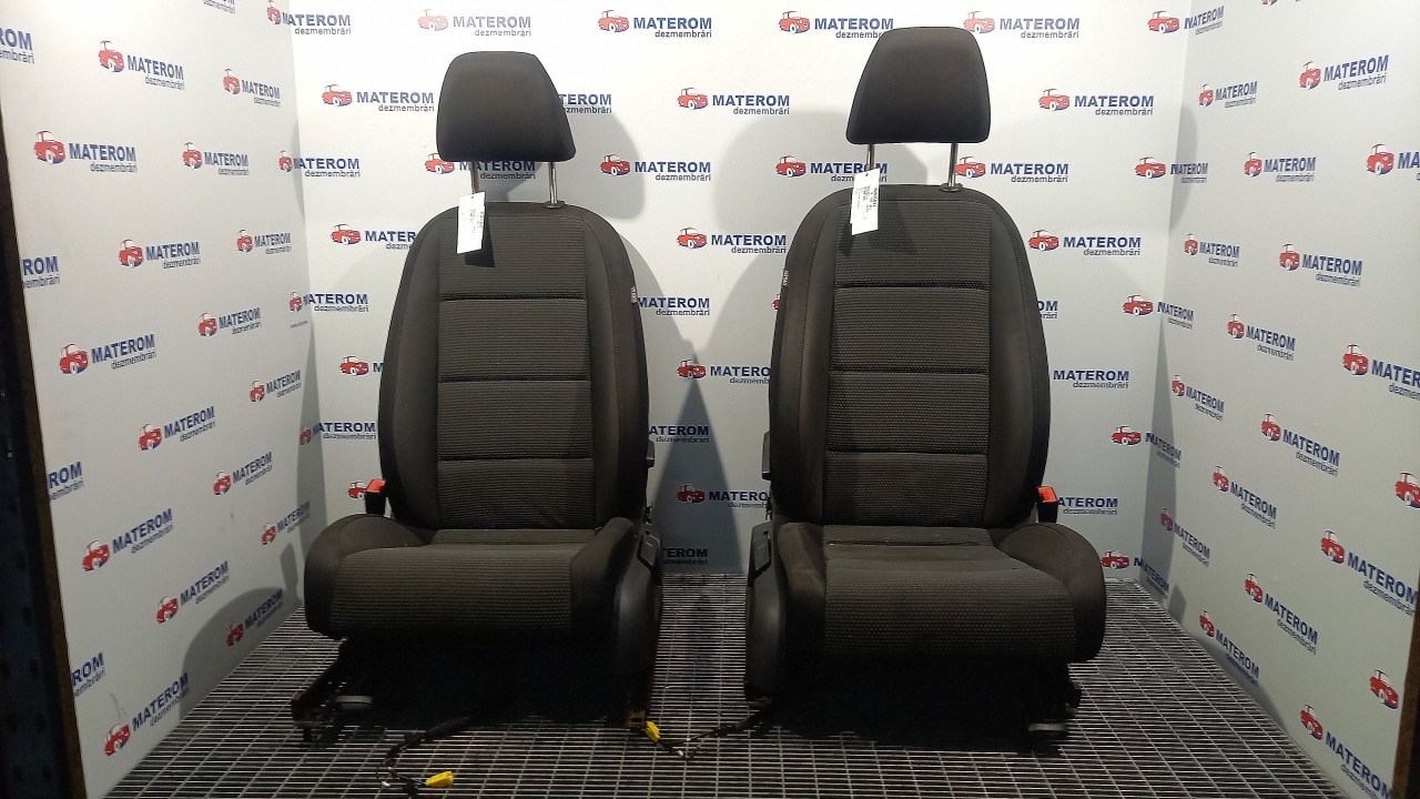 SCAUNE AUTO VW GOLF VI - - (2008 2012)