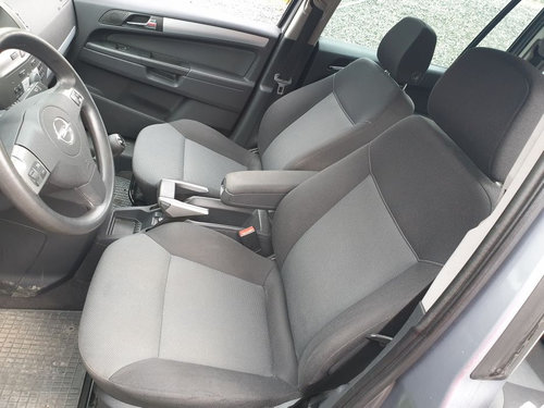 Scaune fata cu cotiera banchete fete usi Opel Zafira B 6+1 locuri