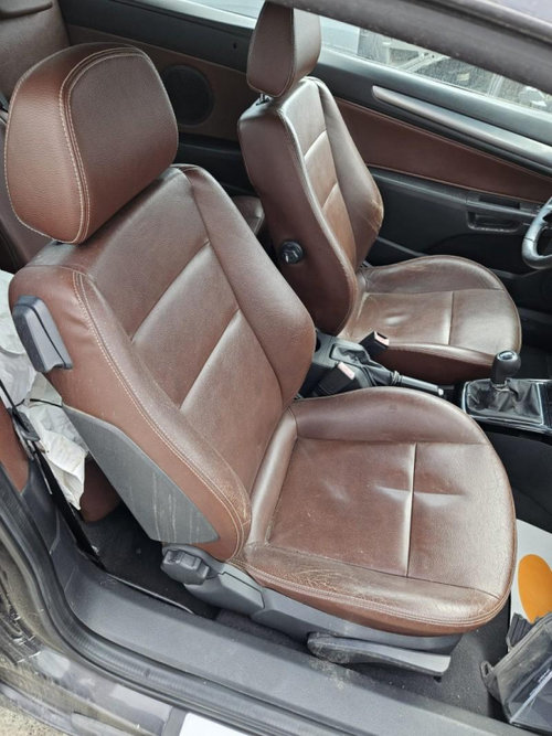 Scaune fata incalzite piele bancheta si fete usi Opel Astra H Twintop 2004-2007