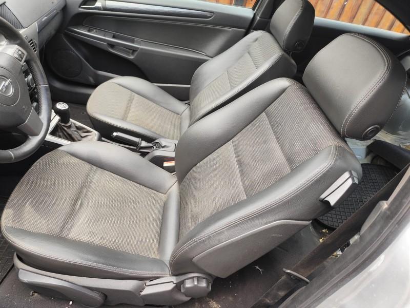 Scaune fata semipiele cu incalzire bancheta interior complet Opel Astra H GTC 2004-2007