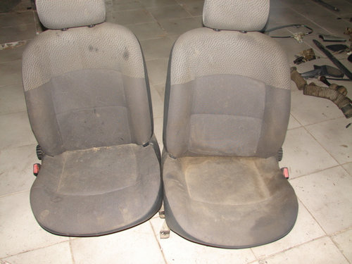 Scaune si banchete Renault Clio 2 [1998 - 2005] Symbol Sedan II (BB0/1/2_ CB0/1/2_)