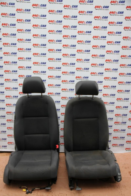 Scaune stanga-dreapta fata Volkswagen Golf 5 2004-2009
