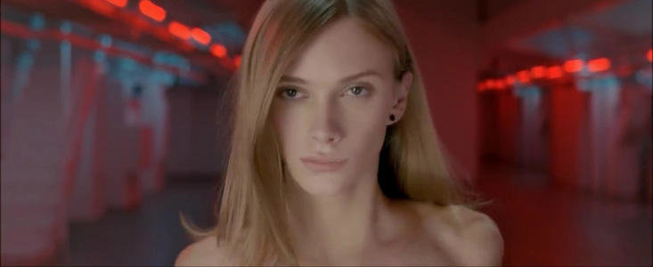 Scene sexy si topless in cea mai noua reclama Toyota. VIDEO AICI! Scene sexy si topless in cea mai noua reclama Toyota. VIDEO AICI!