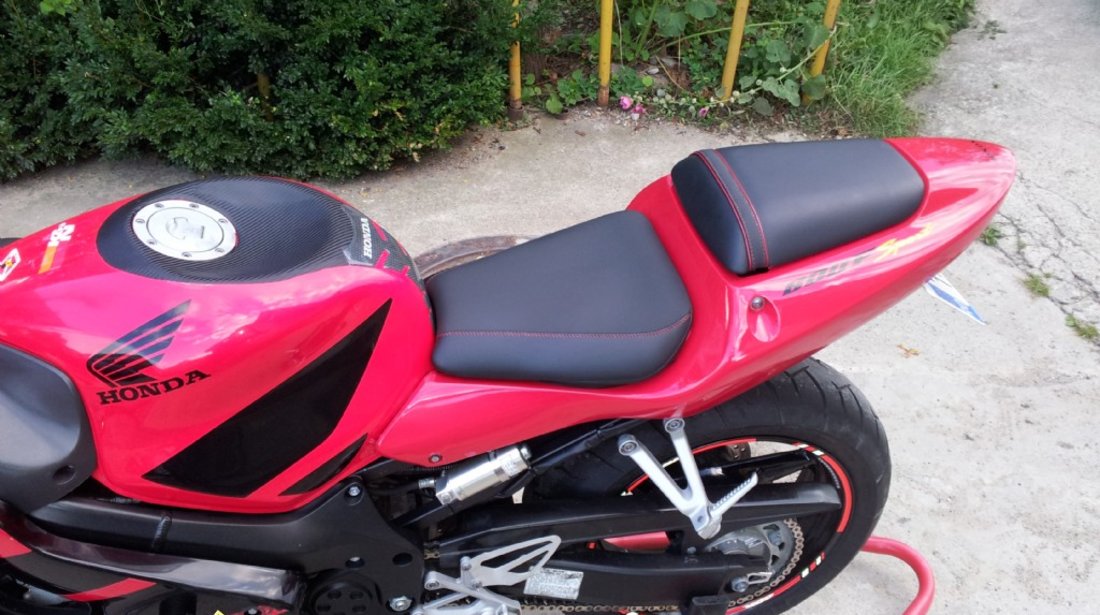 Schimb cu auto Honda CBR f4i sport