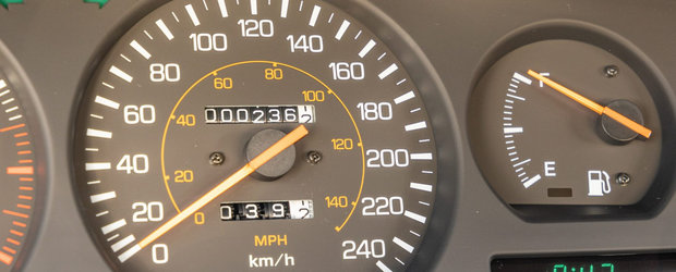 Scoasa din capsula timpului si pusa la vanzare pe internet: Toyota Supra cu 236 de kilometri la bord