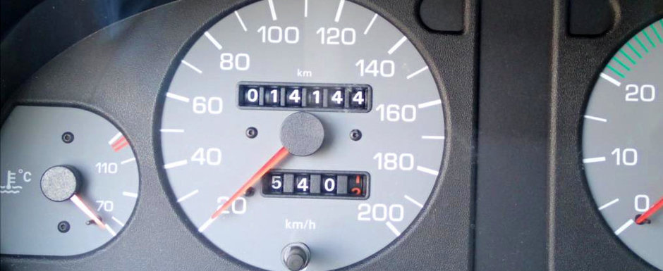 Scoasa din capsula timpului si pusa la vanzare pe internet: Skoda Felicia cu 14.144 de kilometri la bord Scoasa din capsula timpului si pusa la vanzare pe internet: Skoda Felicia cu 14.144 de kilometri la bord